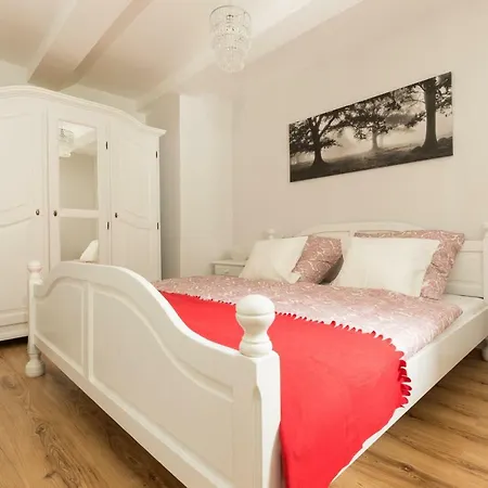 Am Markt Apartamento *